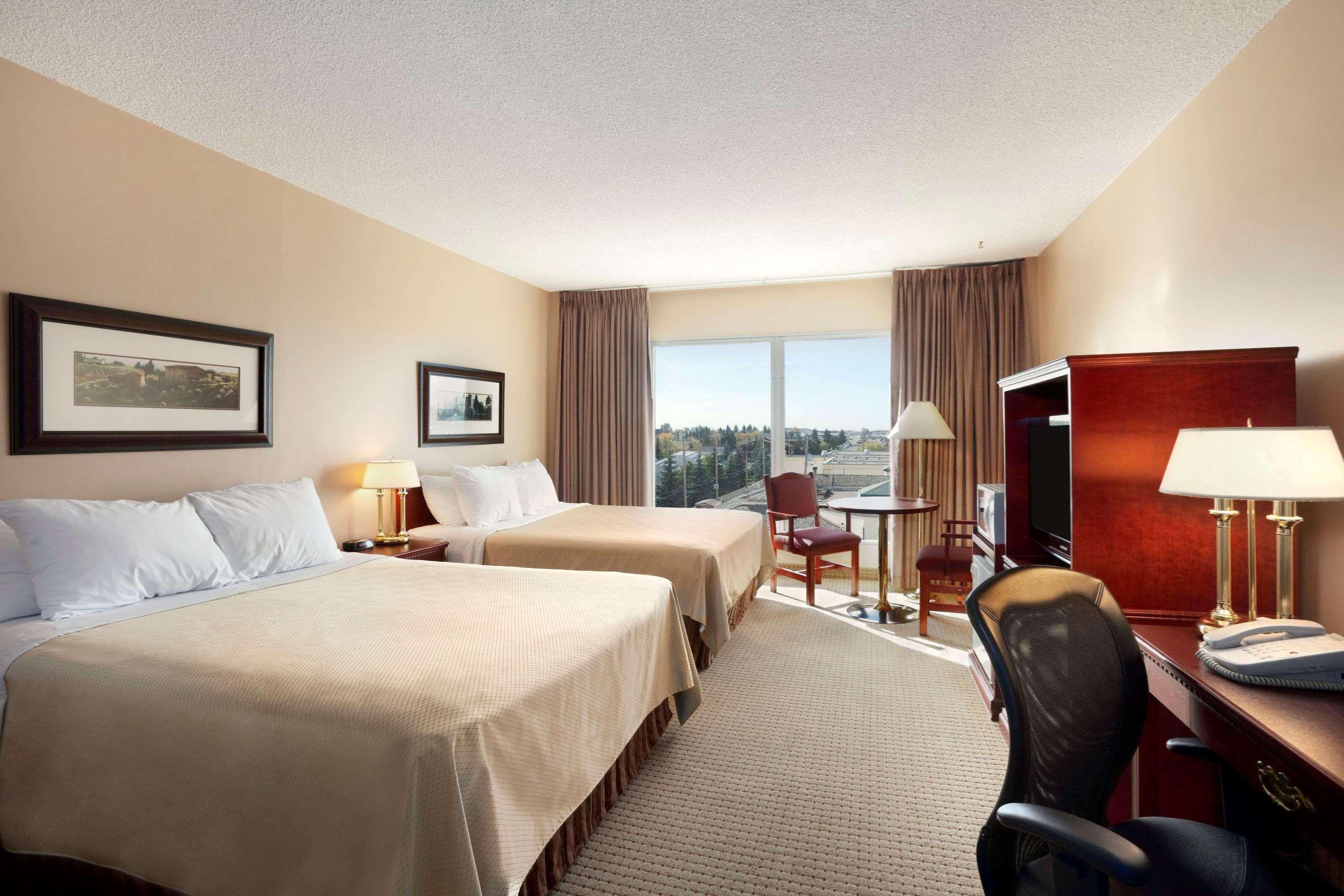 Border Inn & Suites Lloydminster Zewnętrze zdjęcie