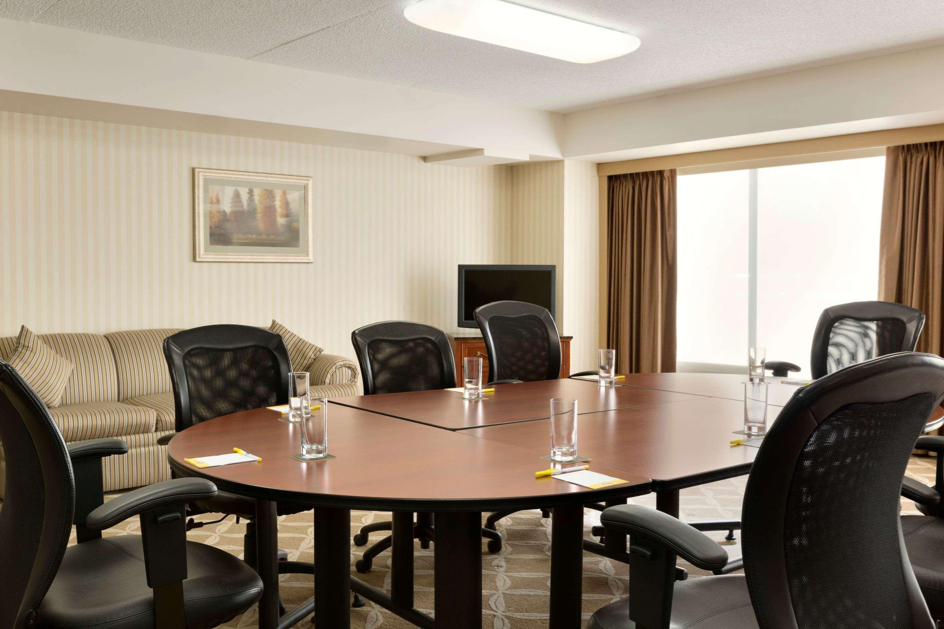 Border Inn & Suites Lloydminster Zewnętrze zdjęcie