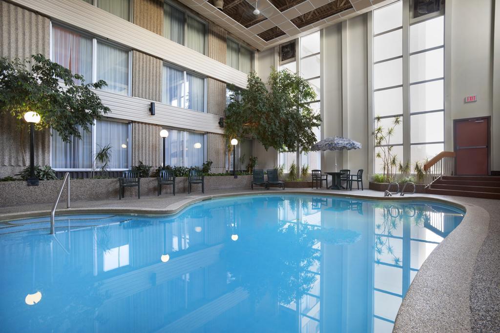 Border Inn & Suites Lloydminster Zewnętrze zdjęcie